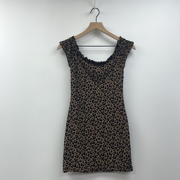 Majorelle Velvet Leopard Ruched Cap Sleeve Bodycon Mini Dress Animal Print Small - Picture 5 of 9